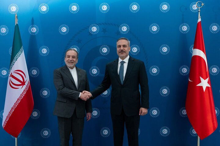 Turkish Foreign Minister Discusses Regional Negotiations with Iran's Top Diplomat /Turkey , Iran , Hakan Fidan , Seyed Abbas Araghchi , Regional Negotiations