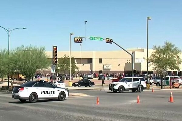 Texas High School Stabbing Leaves Three Students Injured; Suspect Apprehended /Texas , El Paso , high school stabbing , student safety , knife attack