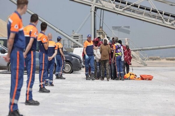 Record 173 Migrants Rescued in English Channel in Largest Operation Since 2018 /migrant rescue , English Channel , human trafficking , maritime safety , France