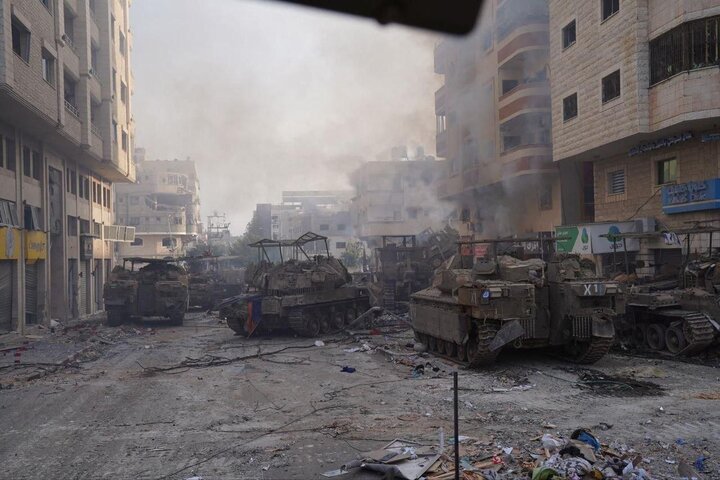 Bomb Explodes on Israeli Tank Path in Gaza /Gaza , Israel , Bomb , Tank , Hamas