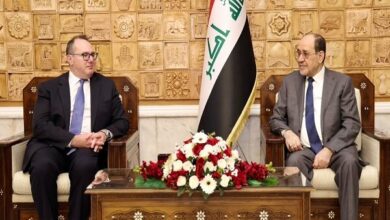 Iraqi Shiite Leader Al-Maliki Discusses Government Arms Monopoly Plan with U.S. Envoy /Nuri al-Maliki , Iraq , U.S. Embassy , Joshua Harris , Arms Monopoly