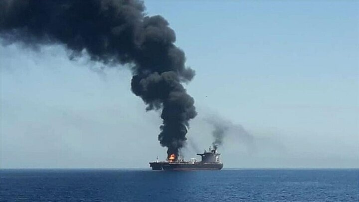 Indian Ship Sinks Near Yemen Waters After Projectile Strike; Crew Rescued /Yemen , India , Maritime Security , Shipping , Rescue