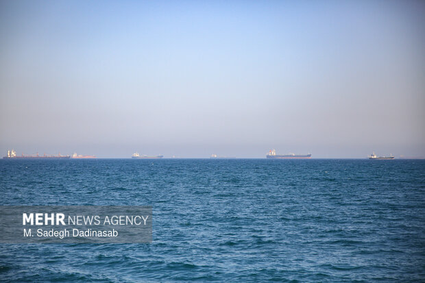 Merchant Vessel Catches Fire Near Strait of Hormuz After Unidentified Projectile Strike /Strait of Hormuz , maritime security , vessel fire , Persian Gulf , shipping
