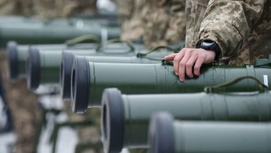 European Pressure Mounts on Greece and Spain Over Ukraine Arms Aid /Ukraine , European Union , Greece , Spain , Military Aid