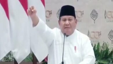 Indonesian President Booms 'Free Palestine' Slogan at Islamic School Anniversary /Indonesia , Prabowo Subianto , Palestine , Free Palestine , Islamic School