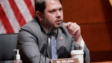 US Senator Criticizes Envoy Selection for Iran Talks, Calls Negotiators 'Dummies' /US Senator , Iran negotiations , Ruben Gallego , diplomatic envoys , foreign policy