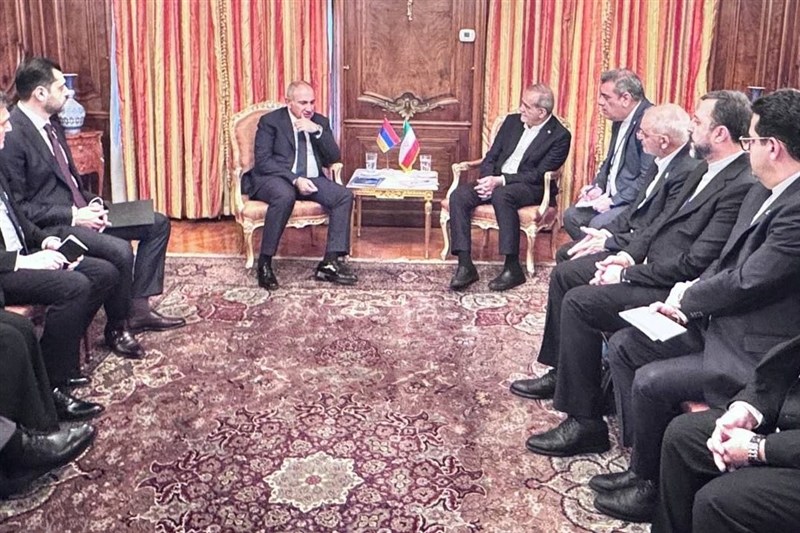 Iran Prioritizes Regional Cooperation and Transit Routes, President Peseschkian Affirms /Iran , Armenia , Regional Cooperation , Transit Routes , Ebrahim Peseschkian