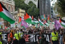Protesters Block Netanyahu's Path to United Nations Headquarters /Benjamin Netanyahu , United Nations , Anti-Zionist Protest , Palestine , Gaza