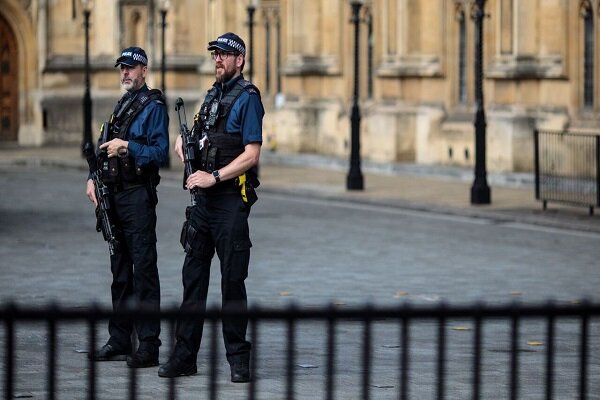 Four Injured in South London Stabbing Incident /London , stabbing , attack , injured , emergency