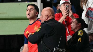 Protesters Disrupt Donald Trump's Texas Campaign Rally /Donald Trump , Texas , Campaign Rally , Protesters , Midterm Elections