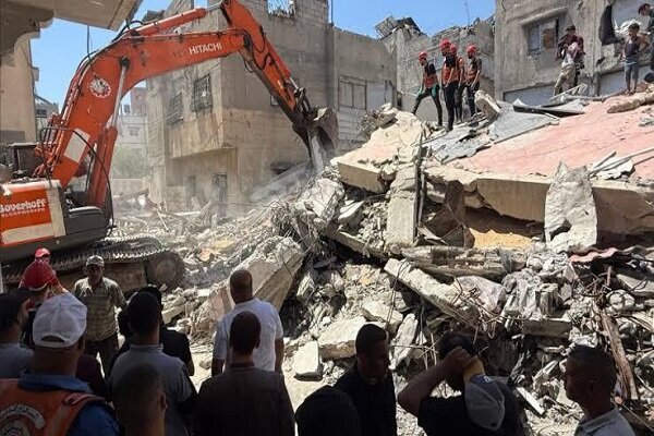 Gaza Civil Defense: 8,000 Missing Under Rubble Amidst Devastation /Gaza , Civil Defense , Missing Persons , Rubble , Rescue Operations