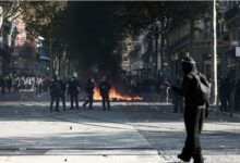 French Police Use Tear Gas to Suppress Large Protests in Lyon /France protests , Lyon , tear gas , economic policy , education reform