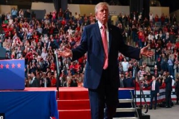 Trump Claims Swift End to Iran Conflict, Promises Lower Gas Prices Amidst Protests /Donald Trump , Iran conflict , oil prices , gas prices , North Carolina rally