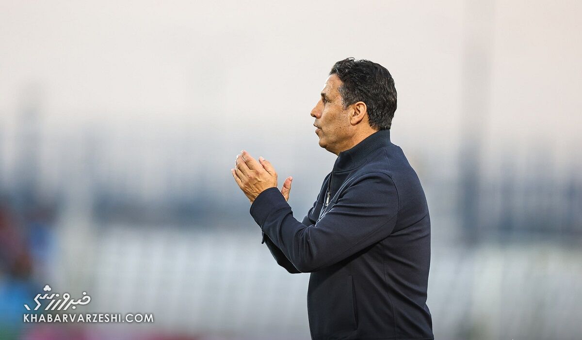 سرمربی پرسپولیس: مسئولیت شکست با من و کادر فنی است؛ هواداران صبور باشند