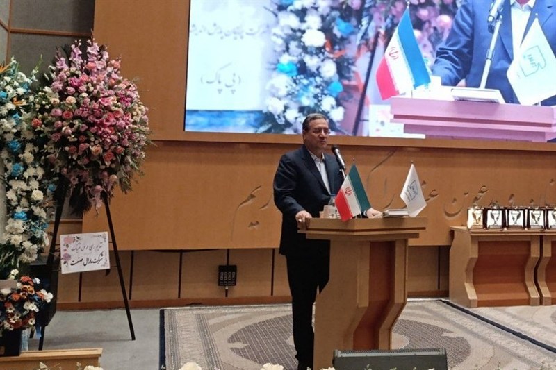 استاندار آذربایجان غربی: تولیدکنندگان رزمندگان جبهه اقتصاد هستند