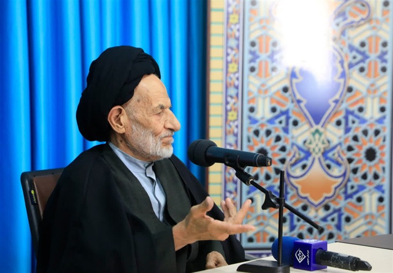 دفاع از کشور سرمایه‌گذاری برای حفظ حق و عدالت است