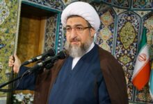 ملت ایران هیاهوی مستکبران را جدی نمی‌گیرد