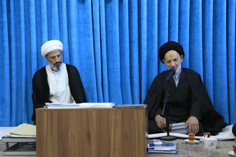 جوانان در هدایت و اصلاح جامعه نقش‌آفرین باشند