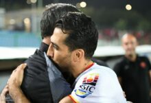 استقبال ویژه هواداران پرسپولیس از وحید امیری و فرشاد احمدزاده در ورزشگاه