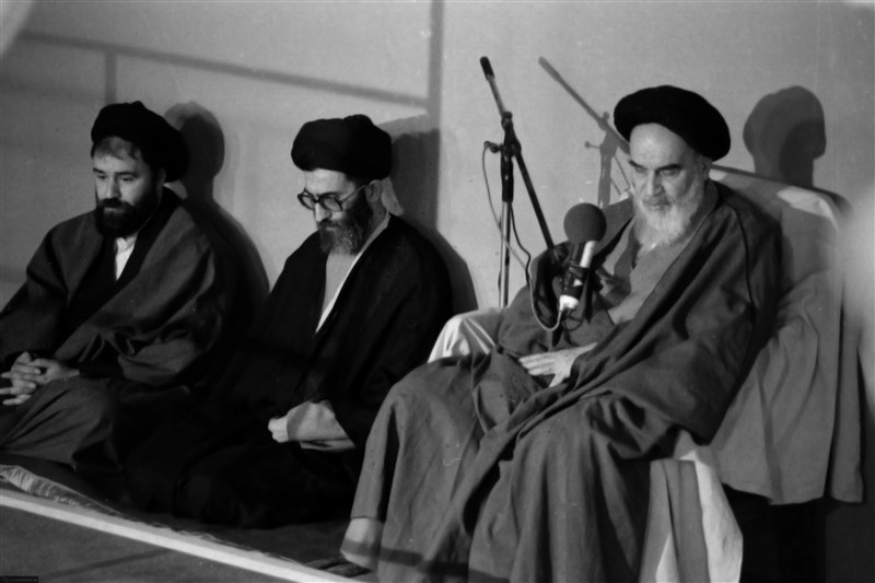 ایستادگی تاریخی امام خمینی (ره) درمقابل کاپیتولاسیون از منظر رهبر شهید
