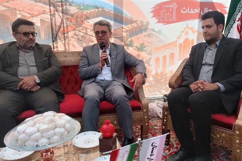 حفظ باغ‌های انار اردستان و توسعه صنایع تبدیلی باید در اولویت قرار گیرد