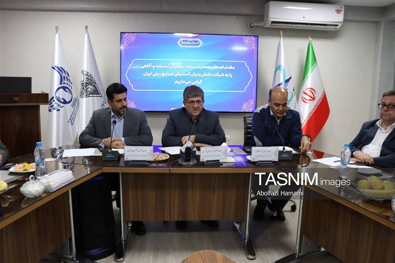 ریل‌گذاری پروژه ملی چابهار - زاهدان به پایان رسیده است