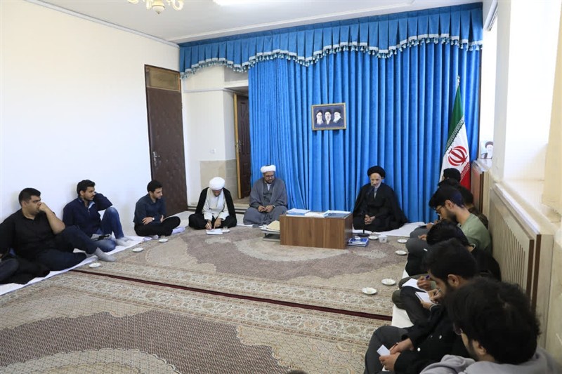 رشد علمی دانشگاه‌ها باید با تربیت دینی همراه باشد