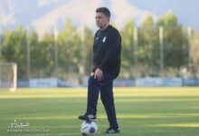 حضور قلعه‌نویی در ورزشگاه برای زیر نظر گرفتن عملکرد بازیکنان در مصاف نساجی و فجر سپاسی