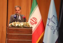مبارزه با فساد و مفسدان را در تمام ارکان و لایهها دنبال میکنیم