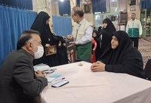 ویزیت رایگان 130 بیمار در دو مرحله طرح سلامت رضوی در محلههای ورامین