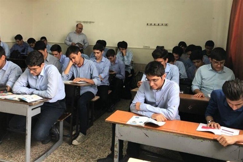 تغییر شیوه فعالیت مدارس قشم از شنبه 9 آبان