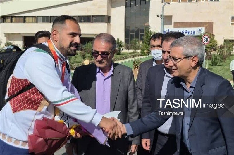 یاسوج به استقبال قهرمان پاراآسیایی رفت+تصاویر