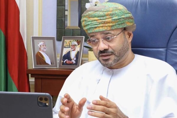 وزیر خارجه عمان: آمریکا و اسرائیل تهدیدها علیه ایران را متوقف کنند
