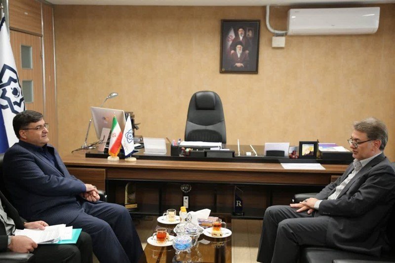 پرداخت مطالبات مراکز درمانی چهارمحال و بختیاری تسریع شود