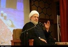 آیتالله اراکی: تسلیم در برابر آمریکا خروج از دایره ایمان است