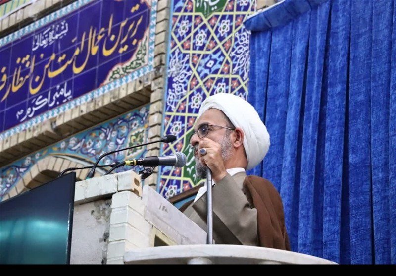 انتقاد امام جمعه کرمان از گرانی‌ها؛ نظارت بر بازار جدی‌تر شود