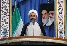 امام جمعه ایلام: اجازه ندهیم اختلافات به فرصت دشمن تبدیل شود