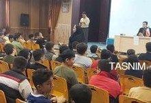 از هیاهوی کلاس تا سیل سؤالها؛ وقتی دانشآموزان از دنیای مجازی پرسیدند