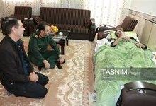 عیادت فرمانده سپاه زنجان از جانباز سرافراز 70 درصد