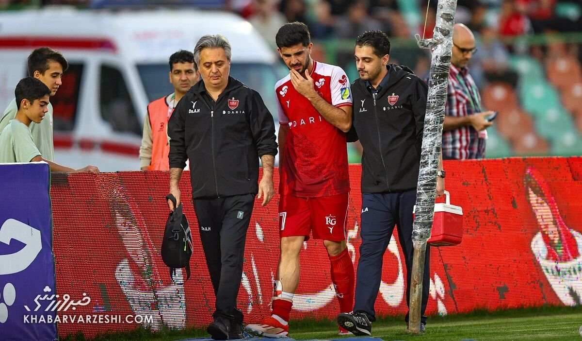 طعنه مصدومیت خدابنده‌لو؛ پرسپولیس از دقیقه ۲۲ «دستش» را در میانه میدان گم کرد