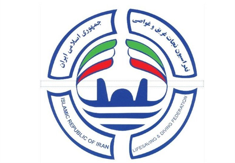 مدال برنز مسابقات کشوری بر گردن بانوی نجات‌غریق استان مرکزی