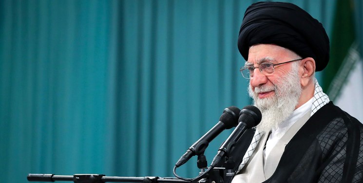 رهبر انقلاب: دنیا در آستانه یک تحول است