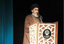 اثر هنری و تولیدات هنری نباید متوقف شوند