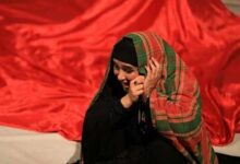 احرای نمایش «ماهی ها در آب می میرند»در سمنان