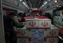 بدرقه شهدای خانطومان در میان اشکها و غمها