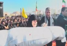 فیلم| درد دل مادر شهید حسنعلی رجبی با شهید گمنام در قم