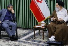 آیت الله علم الهدی: هنرمندیابی کنید تا فرزندان انقلابی از گمنامی خارج شوند
