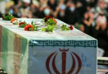 استقبال پرشور مردم بام نفتی ایران از سه شهید گمنام+فیلم