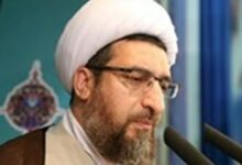 امام جمعه موقت تبریز: دشمن به دنبال بالا و پایین شدن روسری روی سر نیست، هدف خانواده است