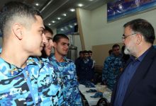 امیر واحدی شب یلدا را با سربازان نیروی هوایی ارتش گذراند